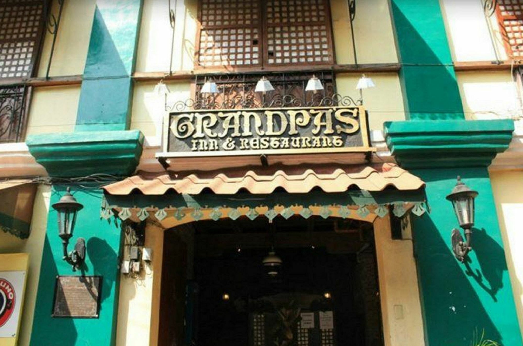 Zen Rooms Grandpa'S Inn Vigan Exterior photo